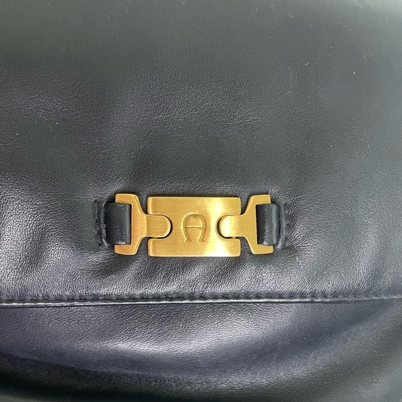 Etienne Aigner Blue Leather Croosbody Bag - Picture 13 of 15